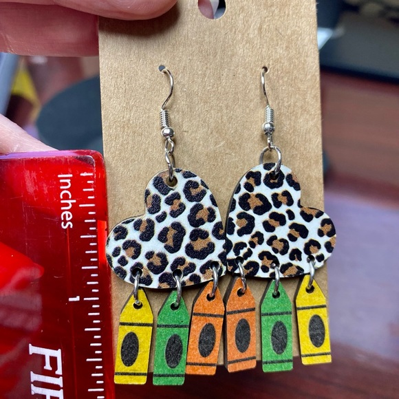 Zebra Heart ❤️ NWT Wood Crafted Drop Earrings w/Crayons - Picture 3 of 6